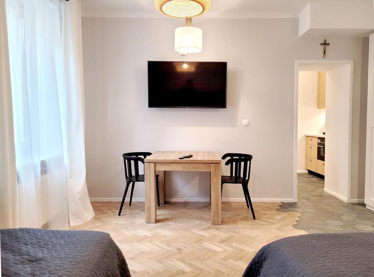 Kana - Stylish Apartment In Krakow Pomorska - Close, Wifi, Smart Tv Красков Екстериор снимка
